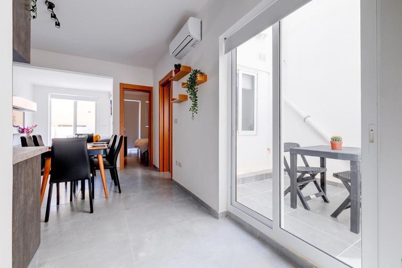 Central Sliema 3-Bedroom Retreat Exterior foto